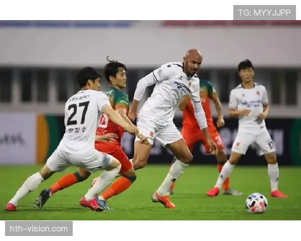 利雅得胜利联赛统治力引发讨论，球队稳定性面临赛季考验